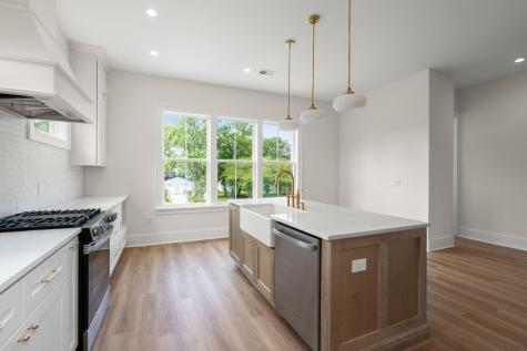 1600 Lauda Drive Mount Pleasant SC 29464