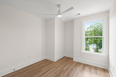 1600 Lauda Drive Mount Pleasant SC 29464