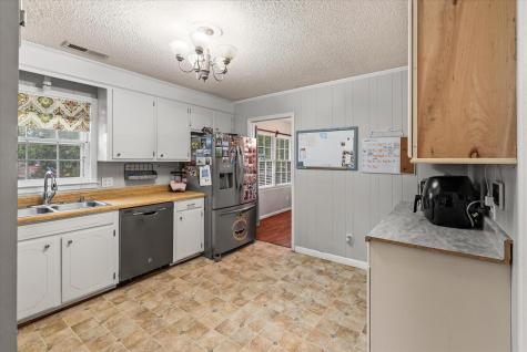 20 Lombardi Lane Hanahan SC 29410