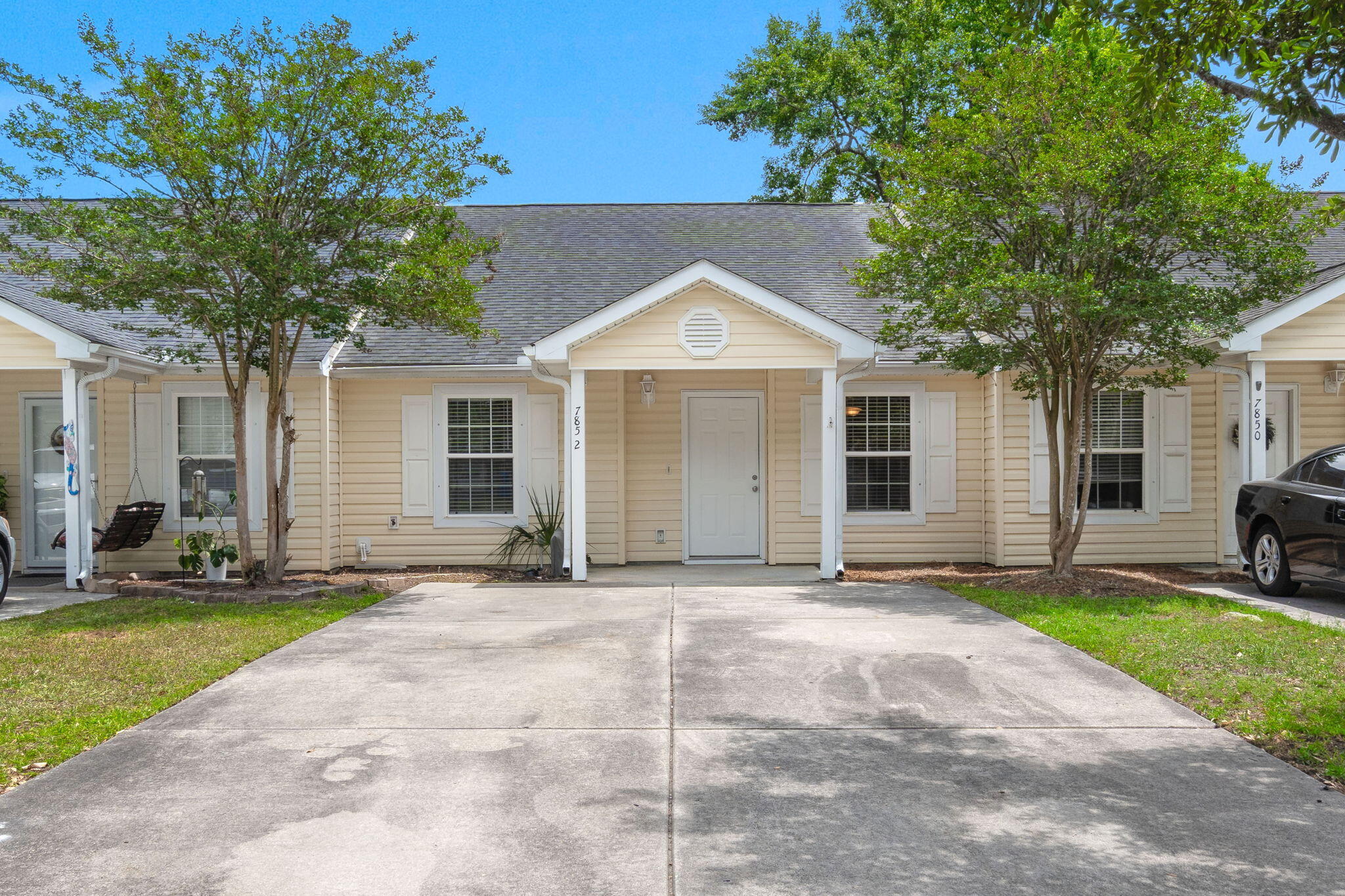 7852 Park Gate Drive North Charleston SC 29418