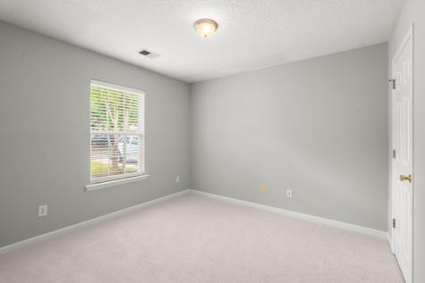 7852 Park Gate Drive North Charleston SC 29418