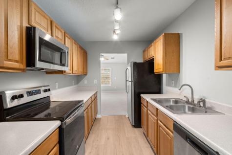 7852 Park Gate Drive North Charleston SC 29418