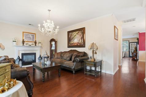 4902 W Liberty Park Circle North Charleston SC 29405