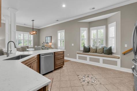 121 Thousand Oaks Court Summerville SC 29485