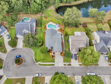 121 Thousand Oaks Court Summerville SC 29485