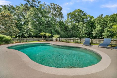 121 Thousand Oaks Court Summerville SC 29485