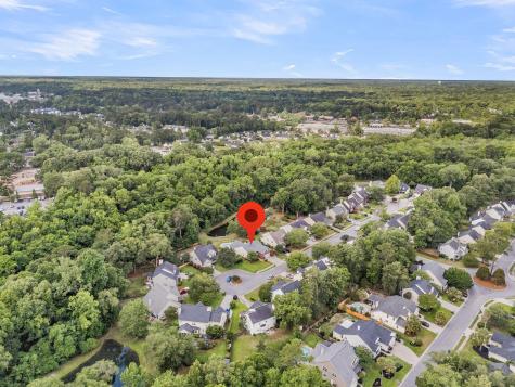 121 Thousand Oaks Court Summerville SC 29485