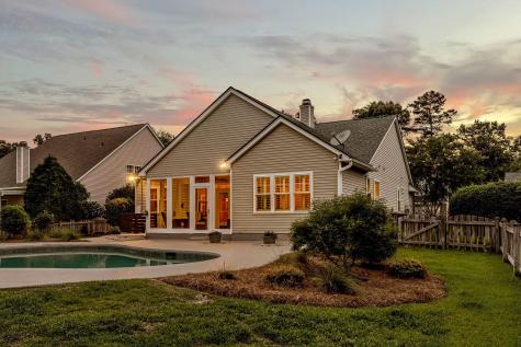 121 Thousand Oaks Court Summerville SC 29485