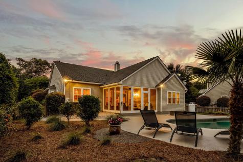 121 Thousand Oaks Court Summerville SC 29485