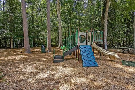 121 Thousand Oaks Court Summerville SC 29485