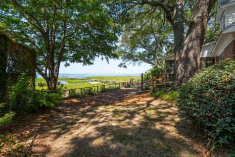 3 Pierates Cruz Mount Pleasant SC 29464