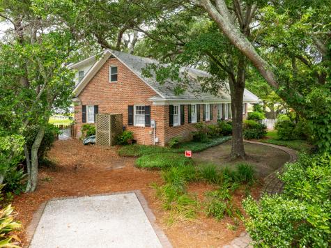 3 Pierates Cruz Mount Pleasant SC 29464