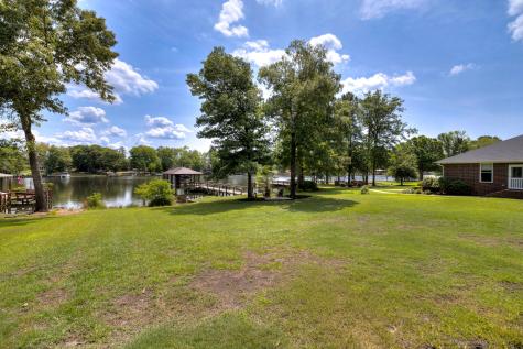 152 Plantation Drive Manning SC 29102