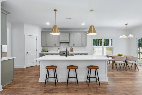 696 Eagle Street Mount Pleasant SC 29464