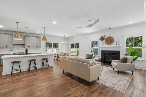 696 Eagle Street Mount Pleasant SC 29464
