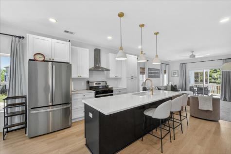 1003 Carmela Court North Charleston SC 29405