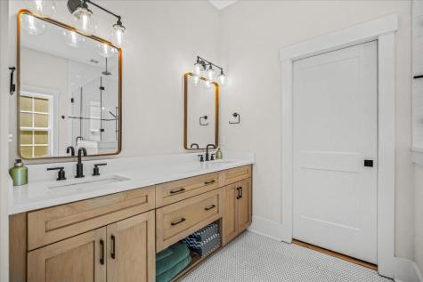 32 Middleton Oaks Road Charleston SC 29414