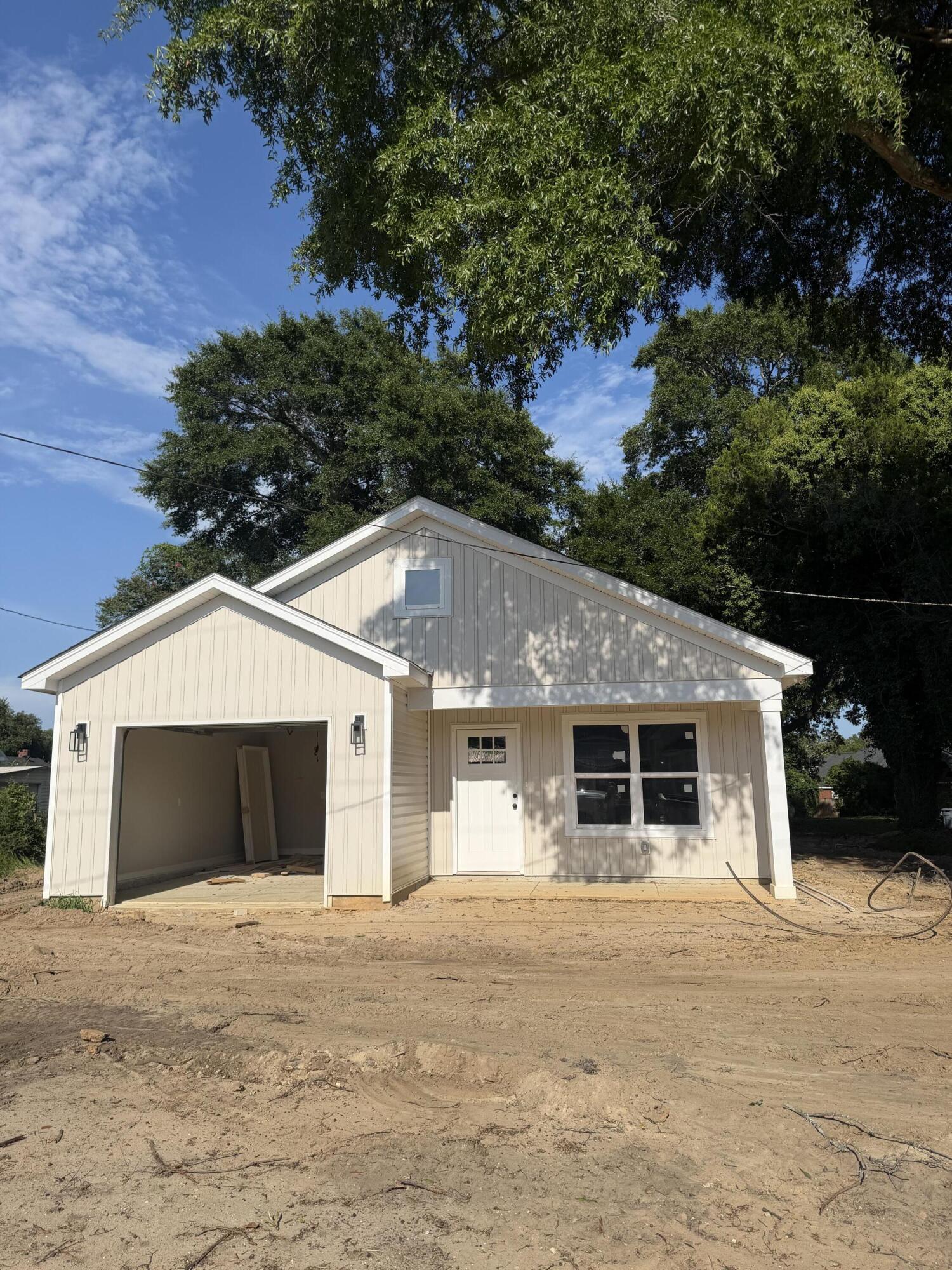 Summerton SC, 23 S Cantey Street