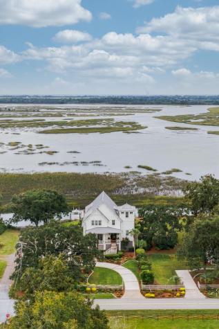 1403 Battalion Drive Charleston SC 29412