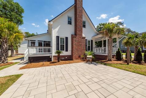 2001 Baltusrol Court Summerville SC 29483