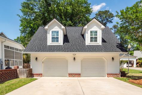 2001 Baltusrol Court Summerville SC 29483