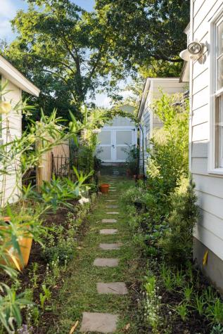 19 Gordon Street Charleston SC 29403