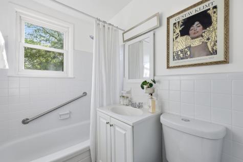 1908 Iron Street North Charleston SC 29406