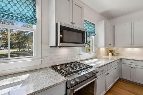 22 Pearl Avenue Mount Pleasant SC 29464