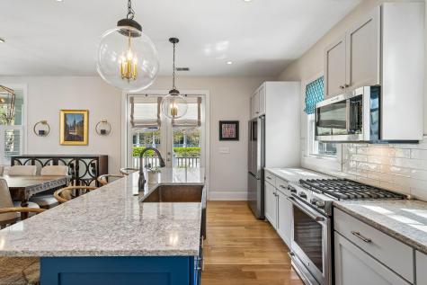 22 Pearl Avenue Mount Pleasant SC 29464