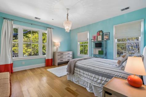 22 Pearl Avenue Mount Pleasant SC 29464