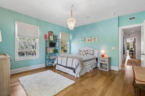 22 Pearl Avenue Mount Pleasant SC 29464
