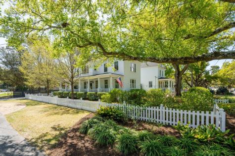 22 Pearl Avenue Mount Pleasant SC 29464