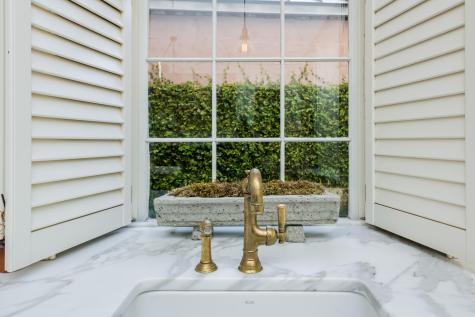 87 East Bay Street Charleston SC 29401