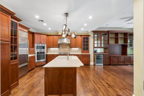 36 Prioleau Charleston SC 29401