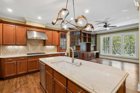 36 Prioleau Charleston SC 29401