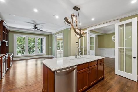36 Prioleau Charleston SC 29401