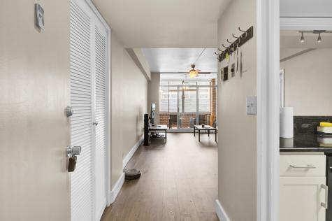 14 Lockwood Drive Charleston SC 29401