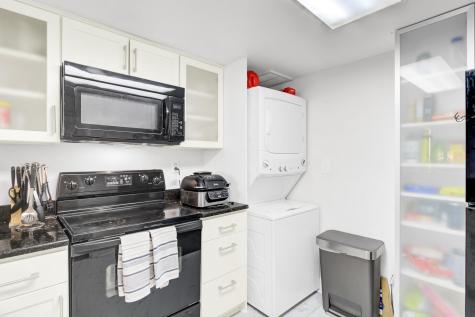 14 Lockwood Drive Charleston SC 29401
