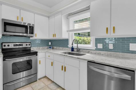 1462 N Point Lane Mount Pleasant SC 29464