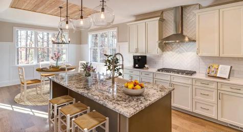 827 Simmons Avenue Summerville SC 29483