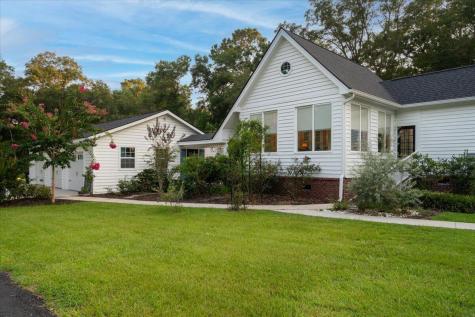 6949 Maybank Highway Wadmalaw Island SC 29487