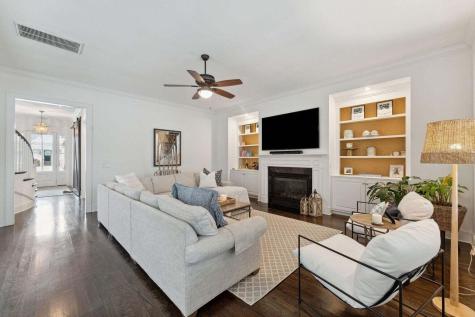 2526 Daniel Island Drive Daniel Island SC 29492