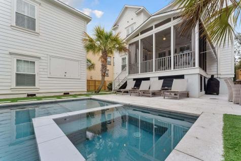 2526 Daniel Island Drive Daniel Island SC 29492