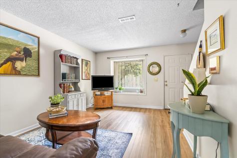 1057 Hunters Trace Mount Pleasant SC 29464