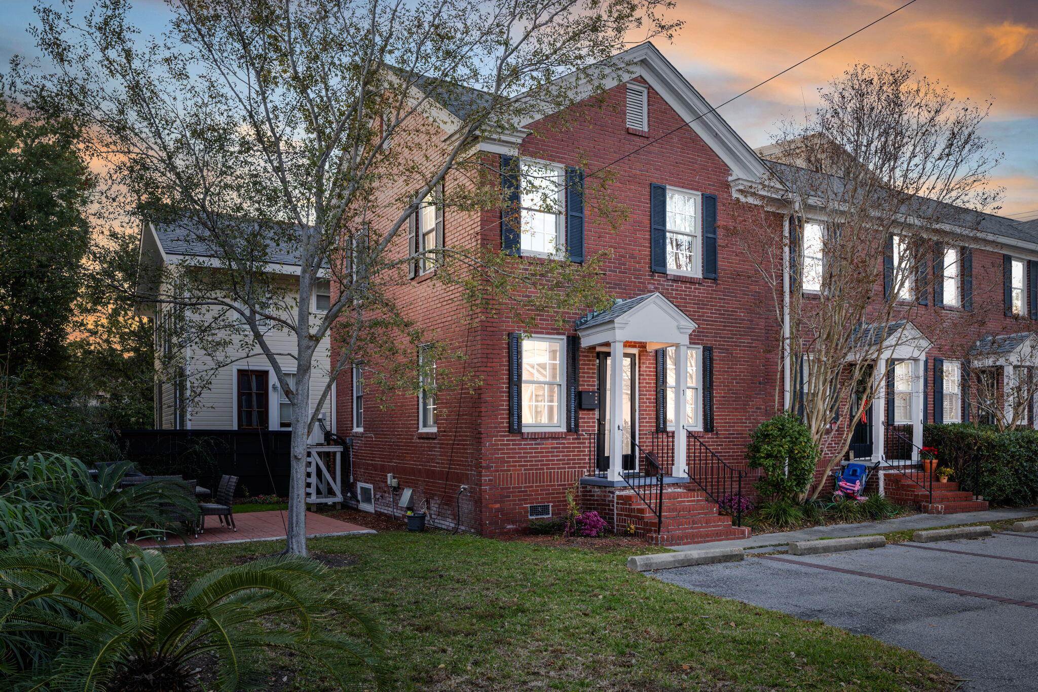 301 Broad Street Charleston SC 29401