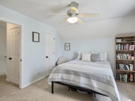 1137 Peninsula Cove Drive Charleston SC 29492