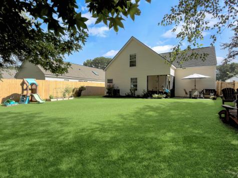 1137 Peninsula Cove Drive Charleston SC 29492