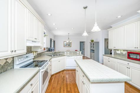 7650 Point Of Pines Road Edisto Island SC 29438