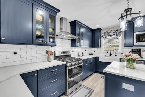 9 1/2 Halsey Street Charleston SC 29401