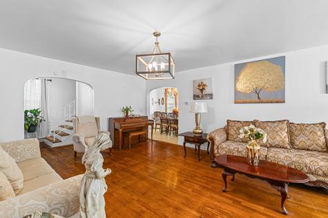 76 Dunnemann Avenue Charleston SC 29403